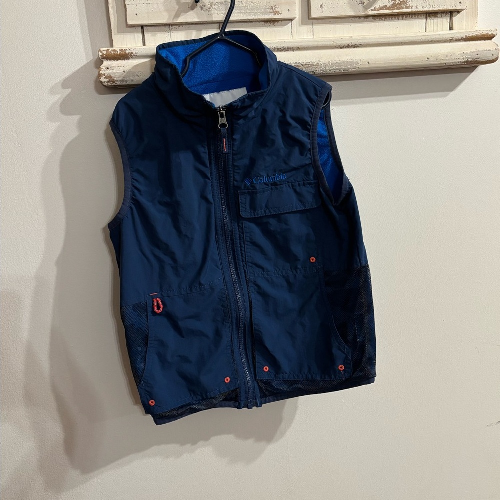 Columbia Blue wind resistant lined fishing vest